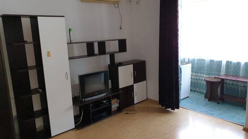 ASE, Piata Romana, fara intretinere, 1-2 studente